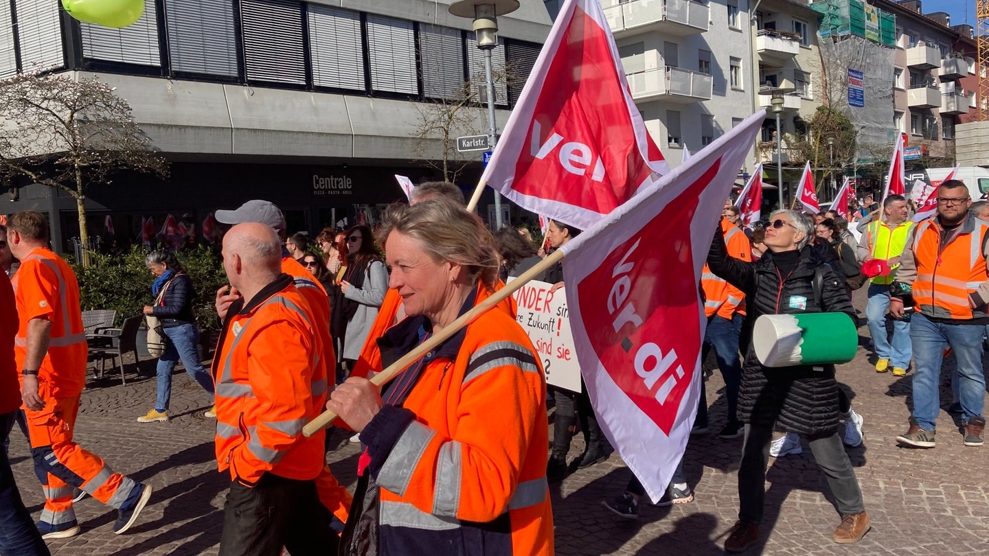 Großer Regionaler Warnstreiktag Am Bodensee Und In Oberschwaben - SWR ...