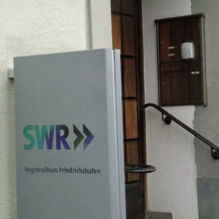 Der Eingang des SWR-Studios in Friedrichshafen