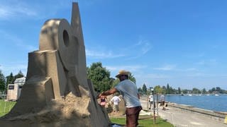 Sandskulpturen am Ufer Rorschach
