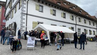 Muslimische Vereine aus Ravensburg und Weingarten sammeln in Ravensburg Spenden für Menschen in den Erdbebengebieten in der Türkei und Syrien.