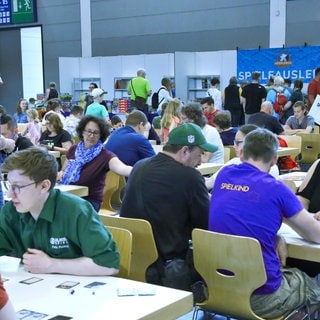 Tausende Besucherinnen und Besucher haben sich Spiele auf der Messe Spiel doch! ausgeliehen