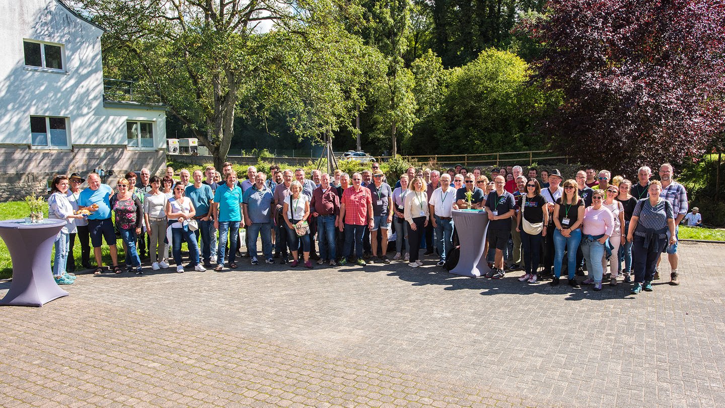 Eine Gruppe Helfer aus Amtzell besucht das ehemalige Flutgebiet in Rheinland-Pfalz