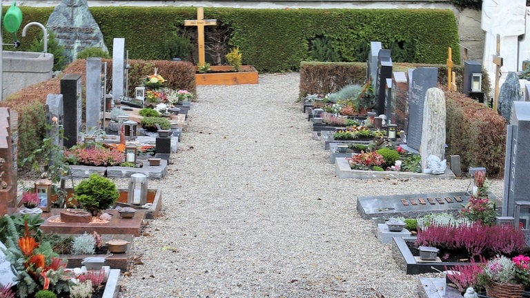 Friedhof Dietelhofen und Uttenweiler