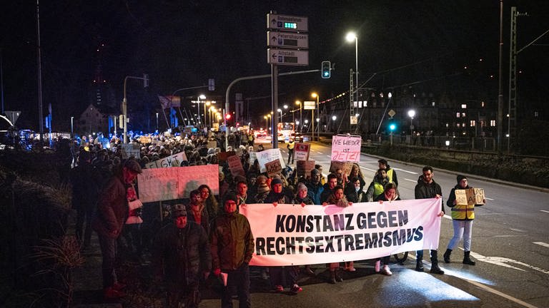 Demonstrationszug gegen rechts in Konstanz