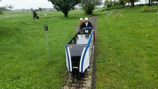 Das Team aus Polen Polen ist das erste, das seine Lokomotive bei der "Railway Challenge" in Kürnbach zum Laufen bringt