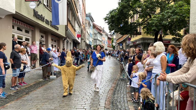 Der Rutenfestzug am Morgen ist ein Höhepunkt des Ravensburger Rutenfests.