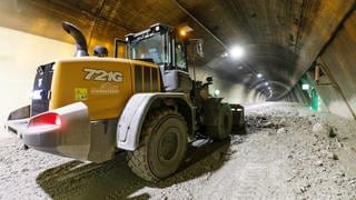 Nach einem Murenabgang war die Arlbergstraße und der Passürtunnel gesperrt.