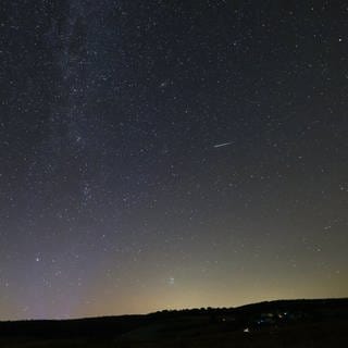 Ein Perseiden-Meteor über der schwäbischen Alb