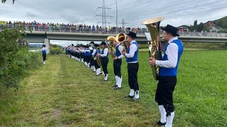 Blasmusik-Weltrekord am Neuen Rhein