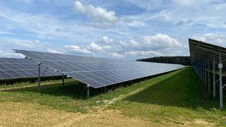 Der Solarpark der EnBW in Rot an der Rot.