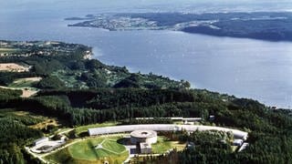 Blick auf die Aufbereitungsanlagen der Bodensee-Wasserversorgung auf dem Sipplinger Berg, wo das Bodenseewasser an die Oberfläche gepumpt wird