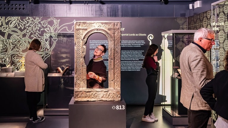 Fenster des Erzbischofs Hatto I., um 900, Bischöfliches Dom- und Diözesanmuseum Mainz