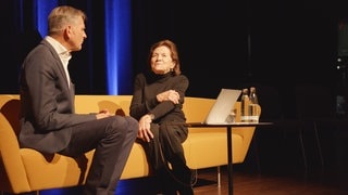 Die Holocaust-Überlebende Eva Erben bei ihrem Gespräch im Graf-Zeppelin-Haus in Friedrichshafen.