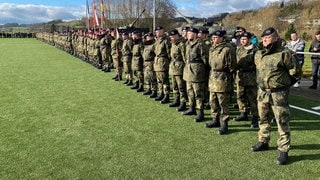 Gelöbnis von Rekrutinnen und Rekruten der Bundeswehr in Krauenwies.