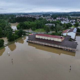 Anfang Juni: Angespannte Hochwasserlage in Meckenbeuren-Kehlen