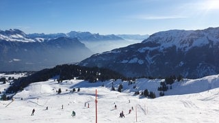 Das Skigebiet Flumserberg bei sonnigem Wetter