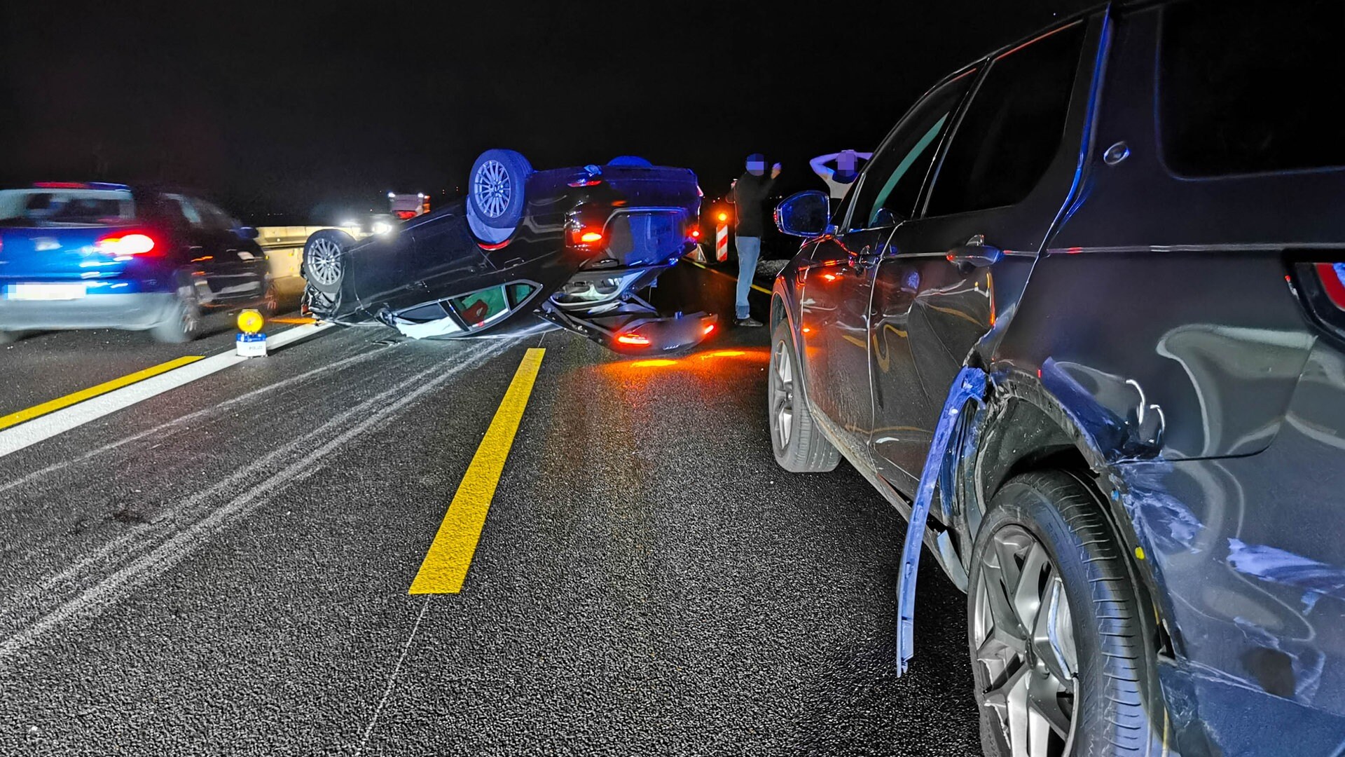 Auto Uberschlagen Fahrer Bei Unfall An A6 Baustelle Verletzt Swr Aktuell