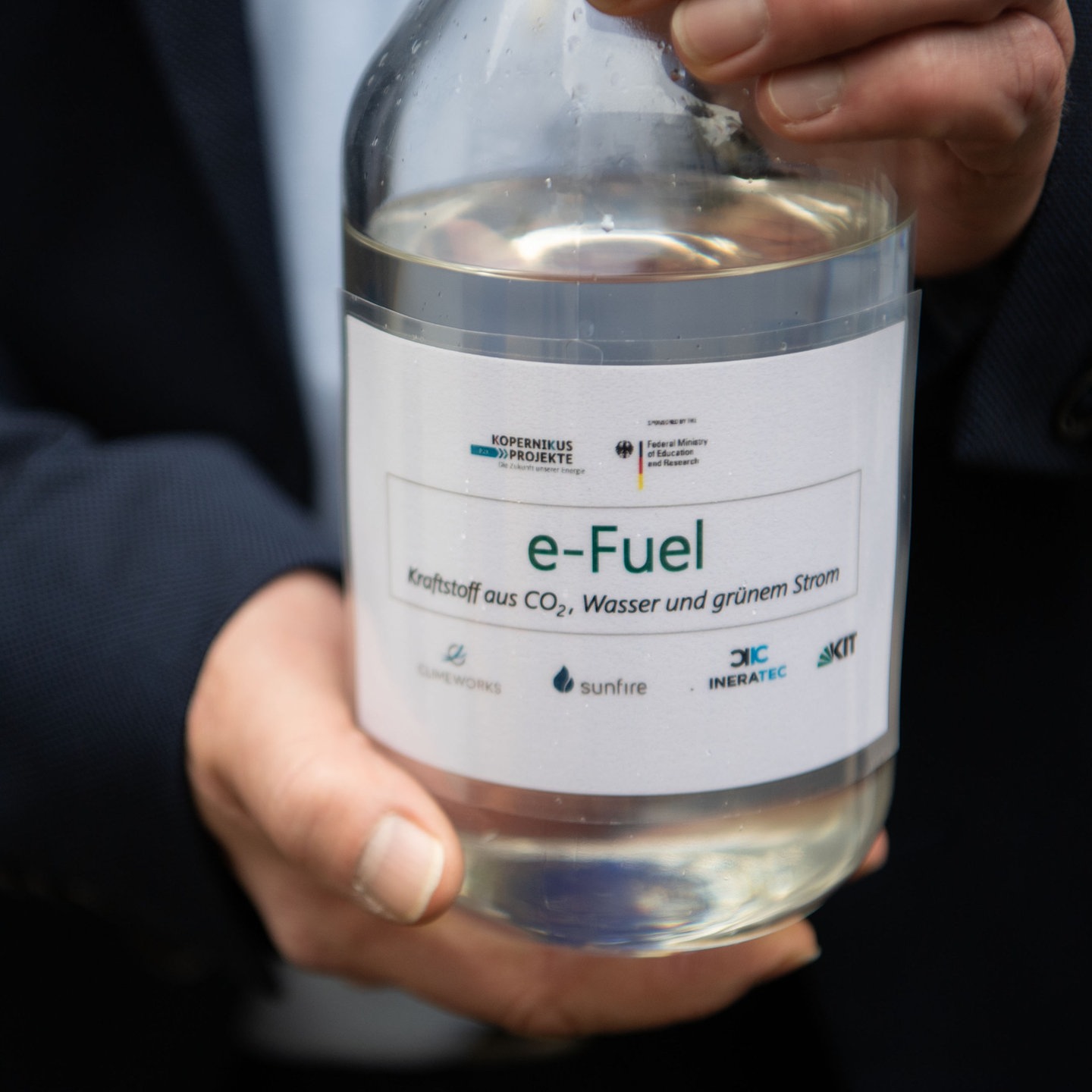 Klimaneutrale Kraftstoffe? Warum E-Fuels Umstritten Sind - SWR Aktuell