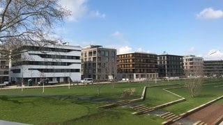 Integriert in die Bundesgartenschau ist der Stadtteil Neckarbogen in Heilbronn. Ein riesiges Wohnprojekt der Zukunft