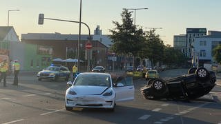 Unfall mit 3 Autos in der Gottlieb-Daimler-Straße in Heilbronn