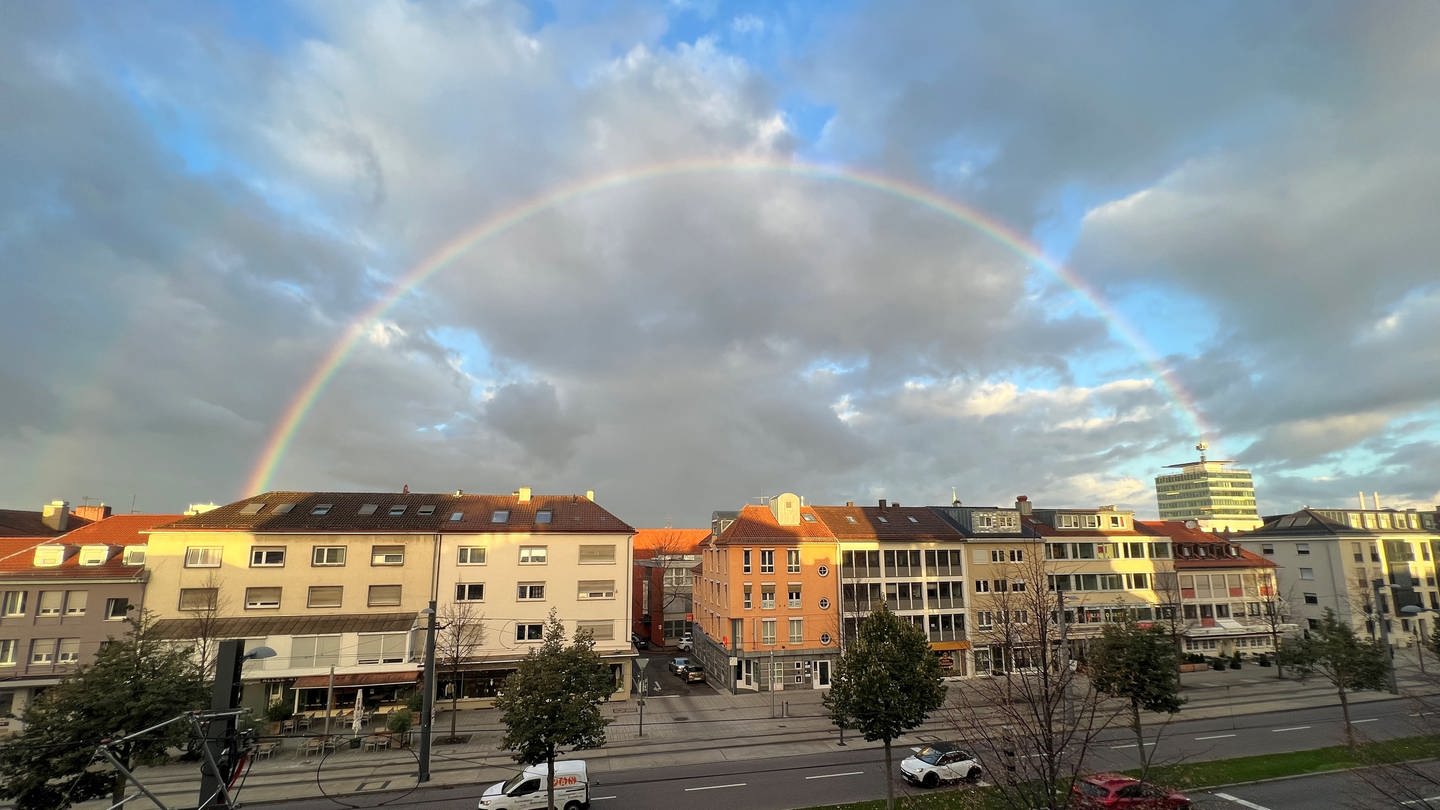 Regenbogen über der Heilbronner Allee