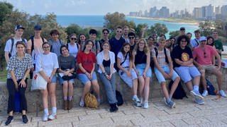 Ende September waren Schülerinnen und Schüler der zwölften Klassen des Albert-Schweitzer-Gymnasiums Neckarsulm (Kreis Heilbronn) für einen Schüleraustausch in Tel Aviv.