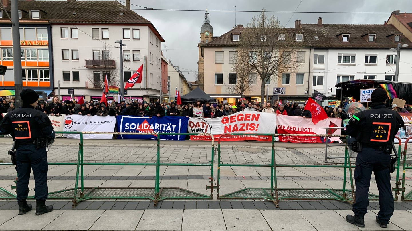 Am Samstag haben rund 2.000 Personen gegen den Wahlkampfauftakt der AfD in Heilbronn demonstriert