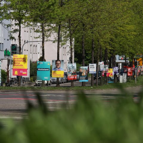 Wahlplakate in Heilbronn. Zu Europawahl und Kommunalwahl am 9. Juni 2024