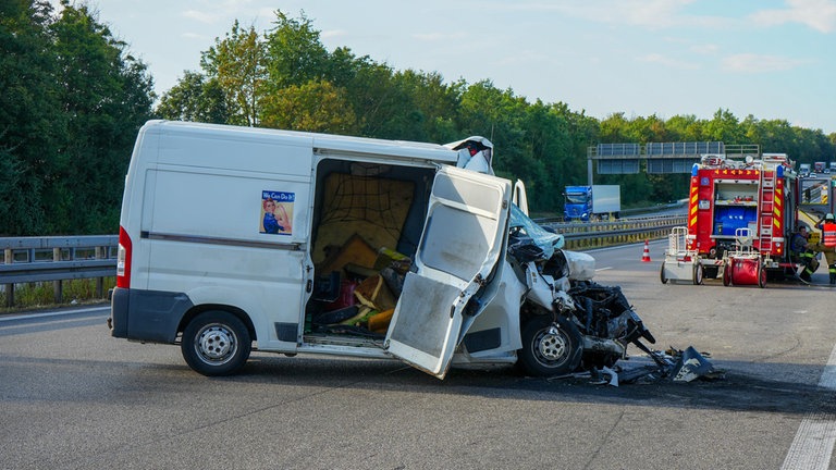 Lkw-Unfall auf der A81 bei Ilsfeld - Autobahn zeitweise gesperrt - SWR ...