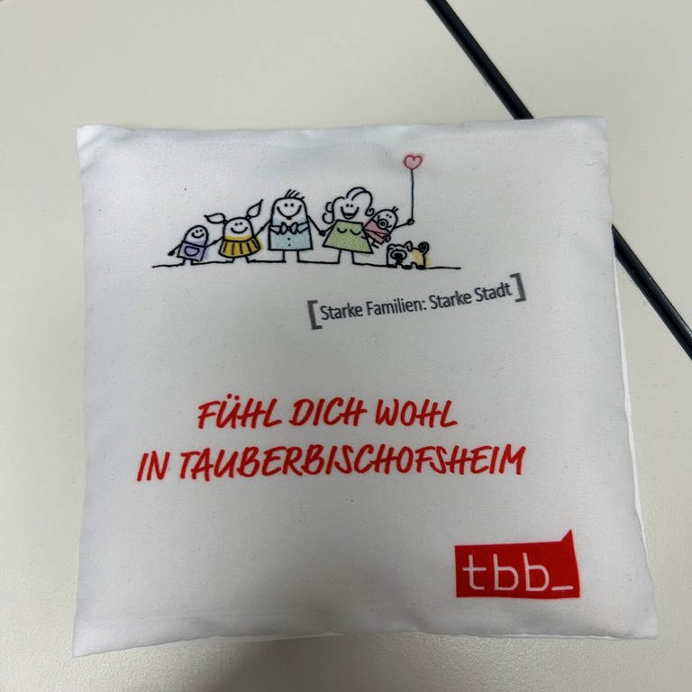 Geschenk zur Geburt: Ein Körnerkissen aus Tauberbischofsheim