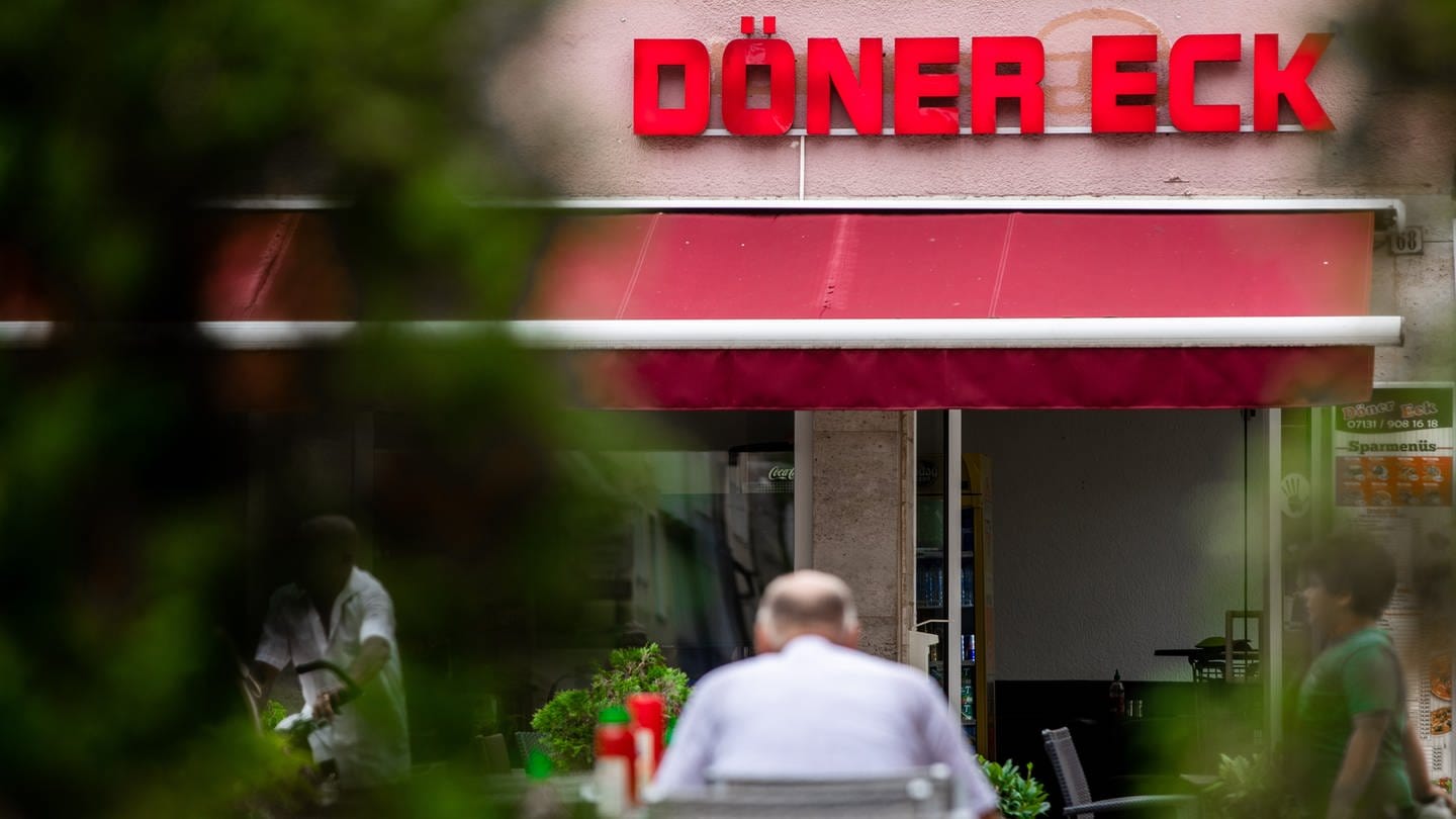 Ein Gutachten hält eine Obergrenze für Dönerläden in Heilbronn für machbar.