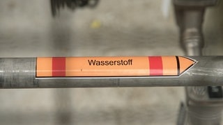 Beschriftung "Wasserstoff" auf Leitung