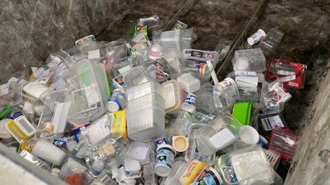 Mülltrennung auf dem Recyclinghof Untergruppenbach