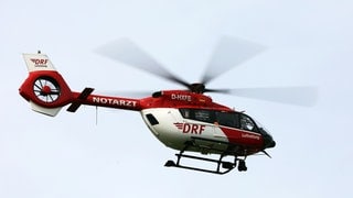 Auf der B19 bei Bad Mergentheim kam es zu einem schweren Unfall. Auch ein Rettungshubschrauber war im Einsatz. 