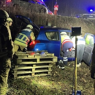 Durch Glätte gab es am Mittwoch viele Unfälle, wie hier in Heilbronn. Teilweise kamen die Streudienste nicht durch, unter anderem im Kreis Schwäbisch Hall