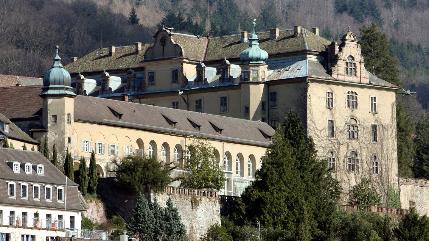 Blick auf das neue Schloss in Baden-Baden