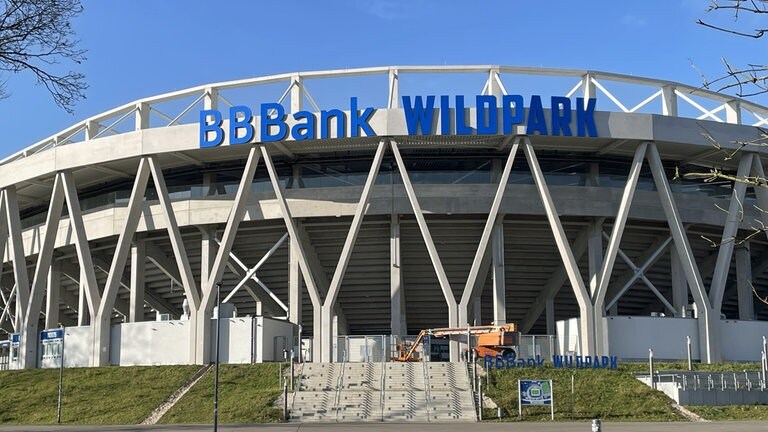 Neues Wildparkstadion In Karlsruhe Wird Im Mai Eröffnet - SWR Aktuell