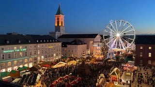 Weihnachtsmarkt Karlsruhe leuchtet