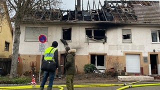 Das Haus, die Brandruine, am Tag nach dem Bra,d in Oberderdingen.