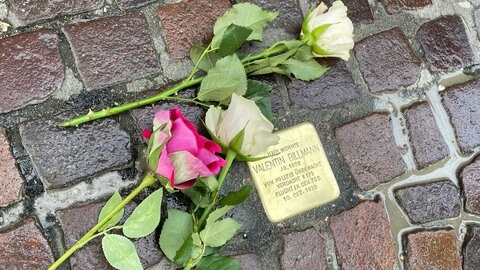 Stolperstein für Valentin Billmann, der für seine Homosexualität verfolgt wurde und sich das Leben nahm