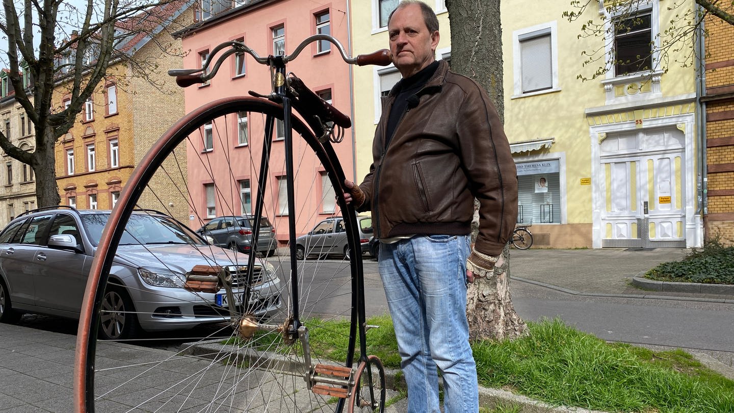 Tobias Krieger aus Karlsruhe fährt in seiner Freizeit Hochrad