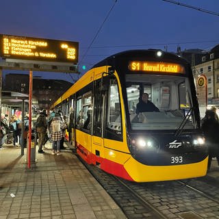 Die Maskenpflicht entfällt im öffentlichen Nahverkehr in Karlsruhe