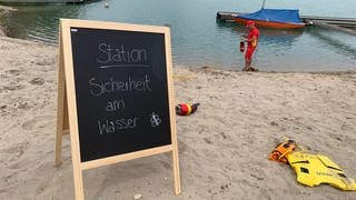 Am Epplesee im Landkreis Karlsruhe lernen Kinder, wie sie in einem Badesee überleben.