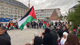Pro-palästinensische Kundgebung auf dem Karlsruher Marktplatz