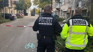 Ein verdächtiges Paket hat am Montagvormittag zu einem größeren Polizeieinsatz am Bundesgerichtshof (BGH) in Karlsruhe geführt.