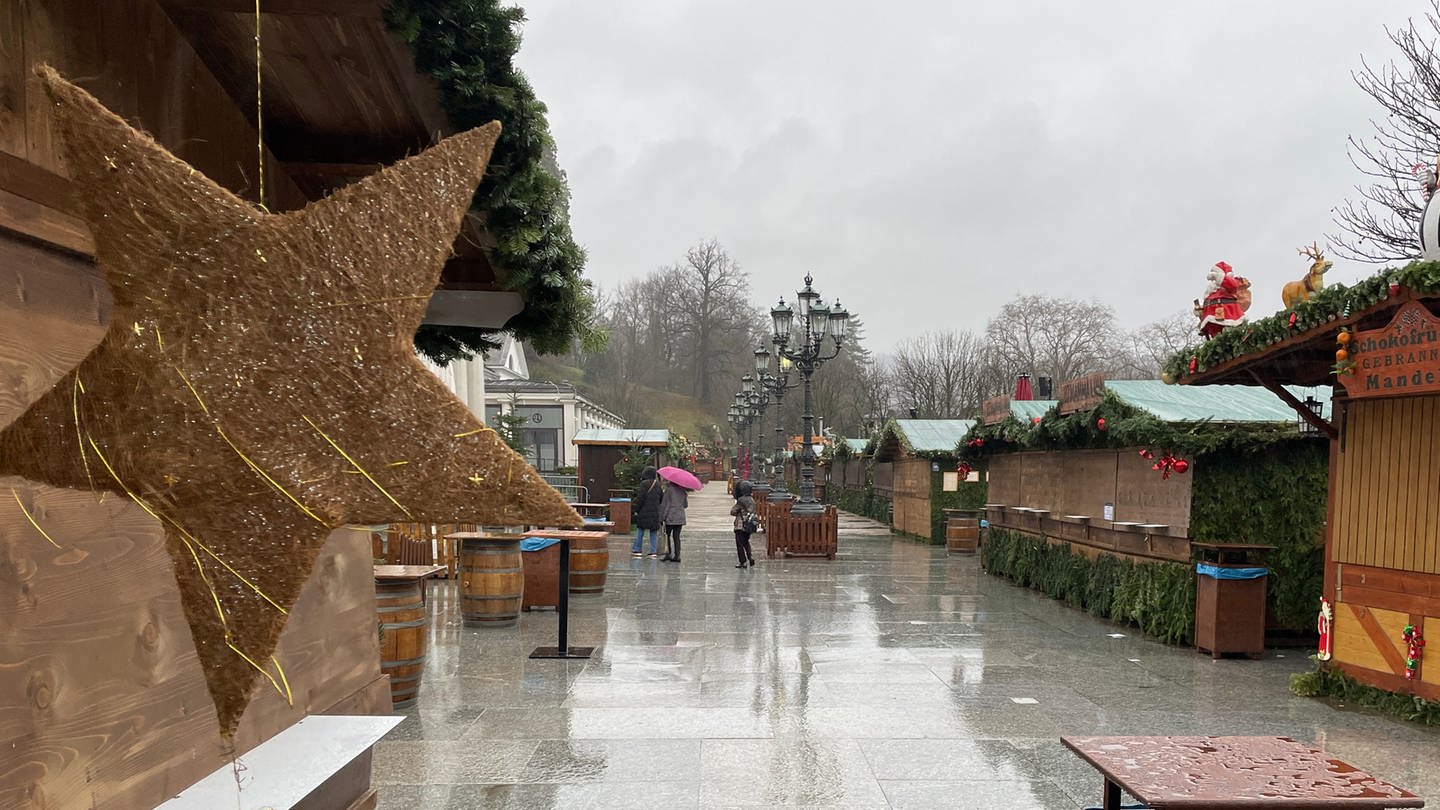 In Baden-Baden musste der Weihnachtsmarkt wegen des Sturmtiefs 