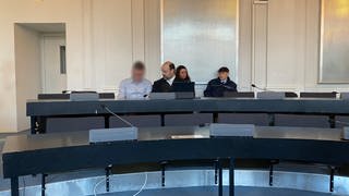 Am Freitag ist im Philippsburger Mordprozess das Urteil am Landgericht Karlsruhe gefallen. Der Ehemann wurde wegen Totschlags zu einer Gefängnisstrafe von zwölf Jahren verurteilt.