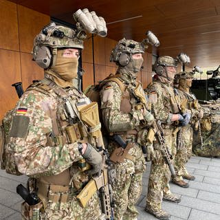KSK-Soldaten beim Besuch von Bundeskanzler Olaf Scholz