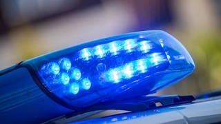 In Waldbronn wurde eine 69-jährige Frau tot aufgefunden. Die Polizei geht eventuell von einem Mord aus.
