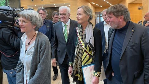 Ministerpräsident Kretschmann und Umweltministerin Walker beim Festakt zu zehn Jahre Nationalpark Schwarzwald